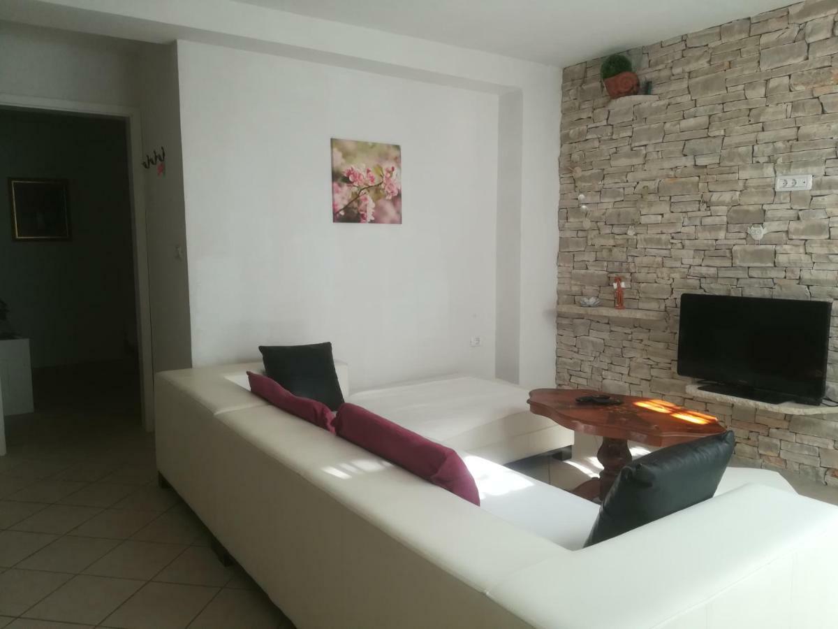 איזולה Apartma Zalka מראה חיצוני תמונה